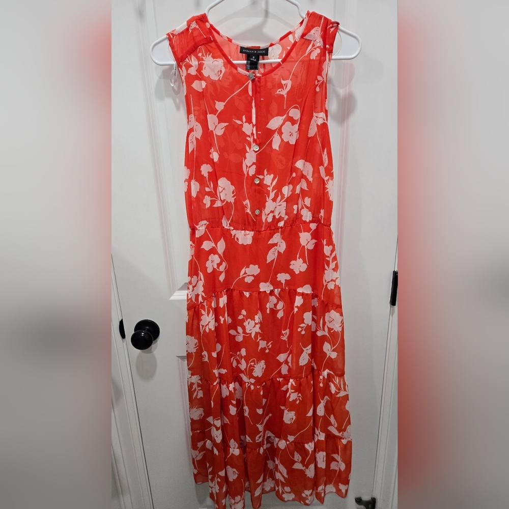 Bright orange floral dress. Size 8. Stella & Julie Brand.